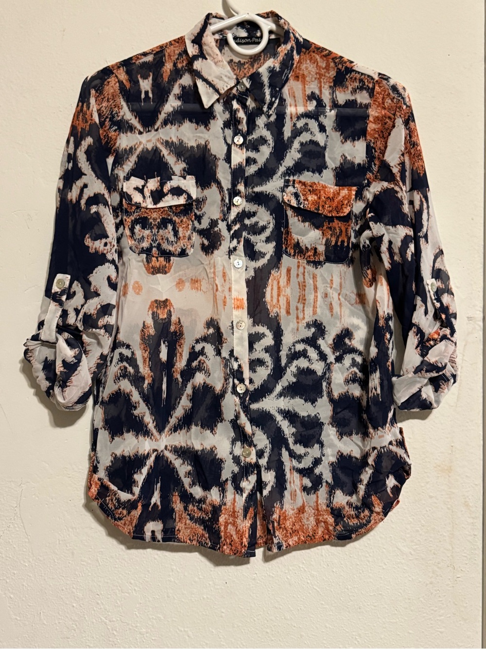 Madison Paige Casual Printed Button-Up Shirt - Navy & Rust Size M